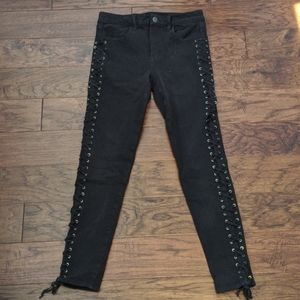 American Eagle Hi-Rise Jeggings w/Grommets